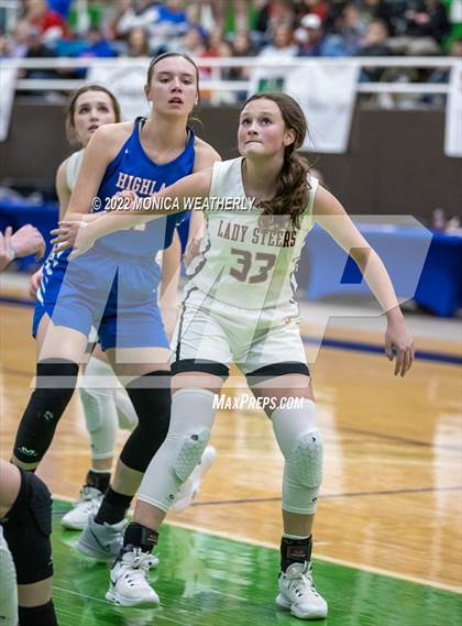 Thumbnail 1 in Robert Lee vs. Highland (UIL 1A Regional Semifinal) photogallery.