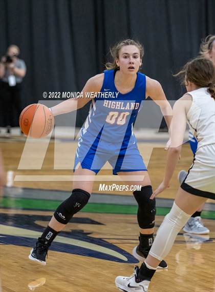 Thumbnail 3 in Robert Lee vs. Highland (UIL 1A Regional Semifinal) photogallery.