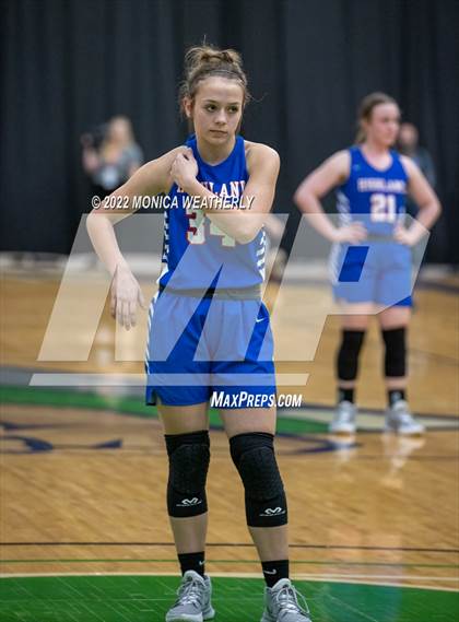 Thumbnail 2 in Robert Lee vs. Highland (UIL 1A Regional Semifinal) photogallery.
