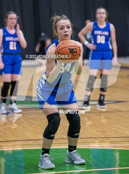 Thumbnail 3 in Robert Lee vs. Highland (UIL 1A Regional Semifinal) photogallery.