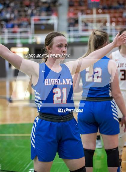 Thumbnail 2 in Robert Lee vs. Highland (UIL 1A Regional Semifinal) photogallery.