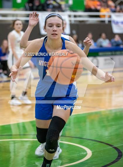 Thumbnail 1 in Robert Lee vs. Highland (UIL 1A Regional Semifinal) photogallery.