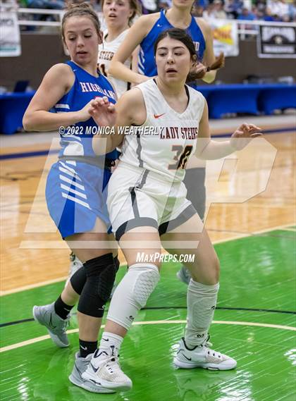 Thumbnail 2 in Robert Lee vs. Highland (UIL 1A Regional Semifinal) photogallery.