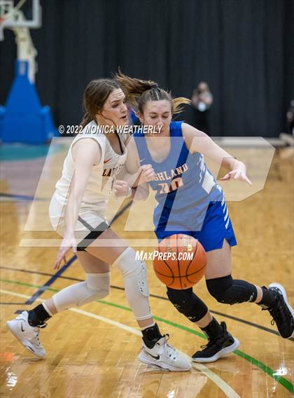 Thumbnail 1 in Robert Lee vs. Highland (UIL 1A Regional Semifinal) photogallery.
