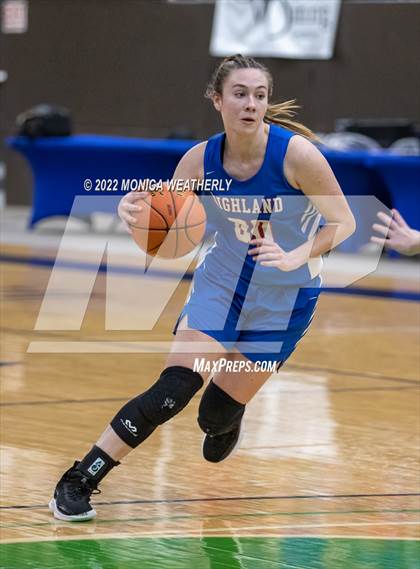 Thumbnail 2 in Robert Lee vs. Highland (UIL 1A Regional Semifinal) photogallery.