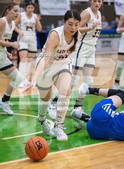 Thumbnail 1 in Robert Lee vs. Highland (UIL 1A Regional Semifinal) photogallery.