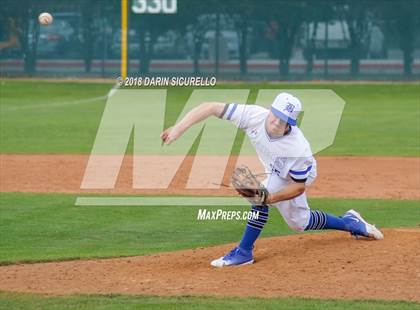 Thumbnail 2 in Mountain View vs. Basic (Boras Classic) photogallery.