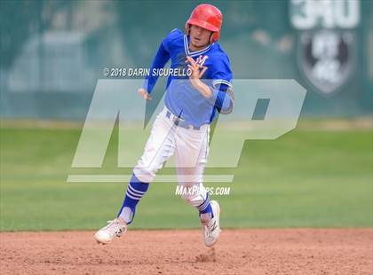 Thumbnail 1 in Mountain View vs. Basic (Boras Classic) photogallery.