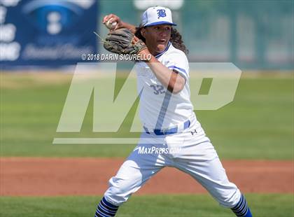 Thumbnail 3 in Mountain View vs. Basic (Boras Classic) photogallery.