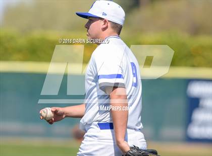 Thumbnail 2 in Mountain View vs. Basic (Boras Classic) photogallery.