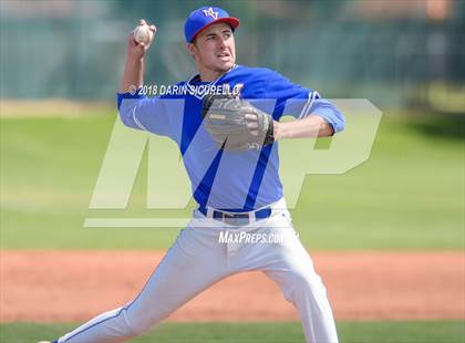 Thumbnail 2 in Mountain View vs. Basic (Boras Classic) photogallery.