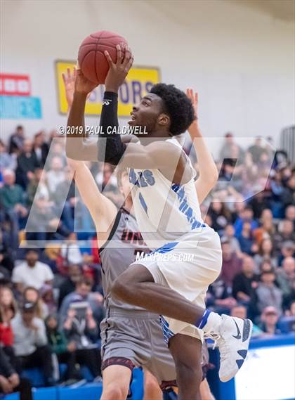 Thumbnail 1 in Federal Way vs. Union (WIAA 4A W. Central District Semi-Final) photogallery.