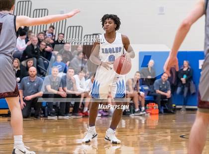 Thumbnail 3 in Federal Way vs. Union (WIAA 4A W. Central District Semi-Final) photogallery.