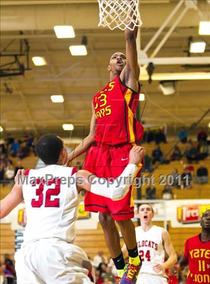 Thumbnail 1 in Yates vs. Westview (Les Schwab Invitational) photogallery.