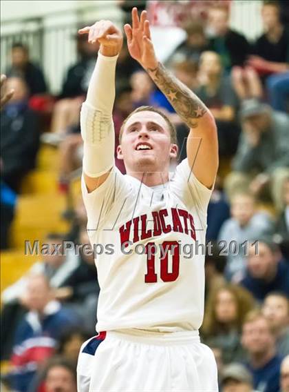 Thumbnail 1 in Yates vs. Westview (Les Schwab Invitational) photogallery.