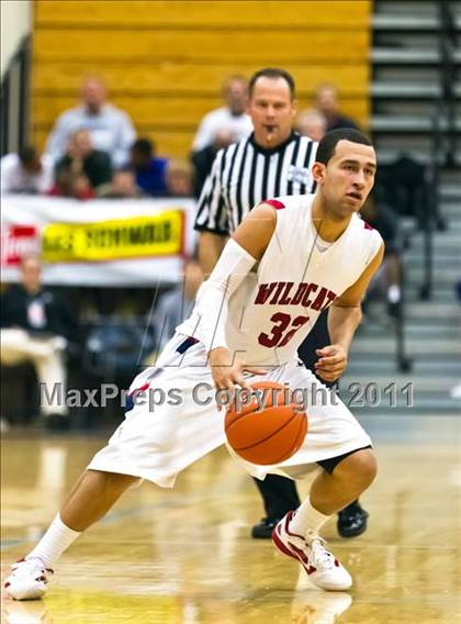 Thumbnail 1 in Yates vs. Westview (Les Schwab Invitational) photogallery.