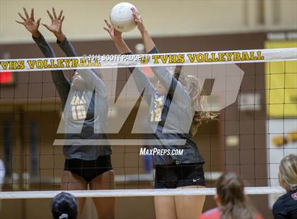 Thumbnail 1 in Canyon Crest Academy @ Temecula Valley (CIF State D1 Playoff) photogallery.