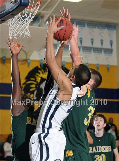 Thumbnail 3 in Rio Americano vs. Elk Grove (Trojan Toss-Up) photogallery.
