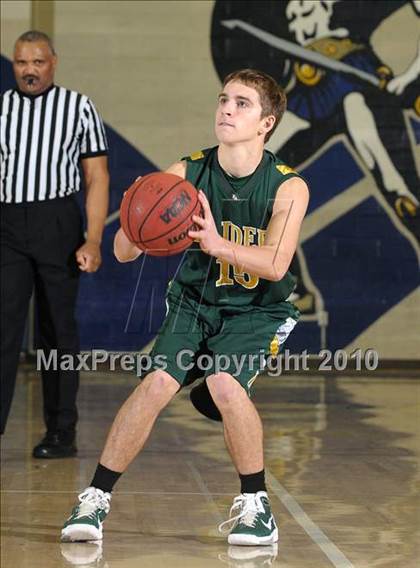 Thumbnail 3 in Rio Americano vs. Elk Grove (Trojan Toss-Up) photogallery.