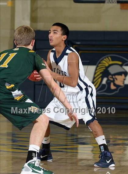 Thumbnail 2 in Rio Americano vs. Elk Grove (Trojan Toss-Up) photogallery.