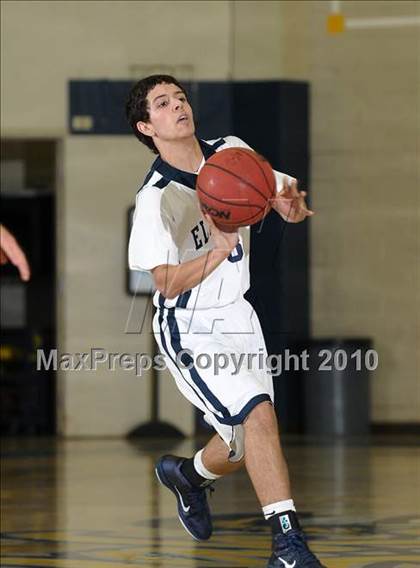 Thumbnail 2 in Rio Americano vs. Elk Grove (Trojan Toss-Up) photogallery.