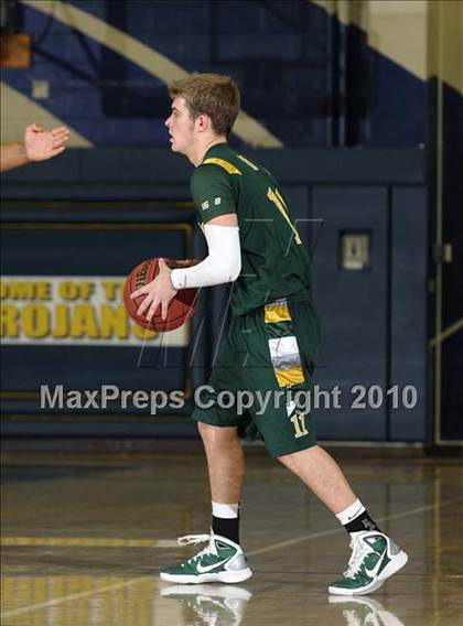 Thumbnail 1 in Rio Americano vs. Elk Grove (Trojan Toss-Up) photogallery.