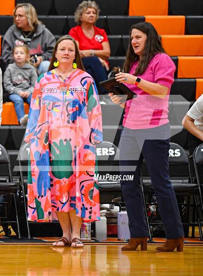 Thumbnail 1 in Wimberley vs El Campo (UIL 4A Region IV Area Playoff) photogallery.