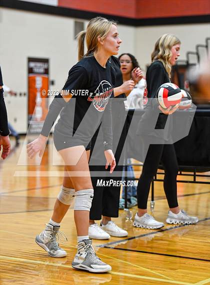 Thumbnail 1 in Wimberley vs El Campo (UIL 4A Region IV Area Playoff) photogallery.