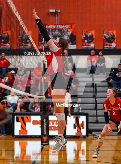 Thumbnail 3 in Wimberley vs El Campo (UIL 4A Region IV Area Playoff) photogallery.