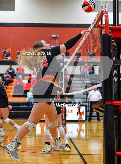 Thumbnail 2 in Wimberley vs El Campo (UIL 4A Region IV Area Playoff) photogallery.