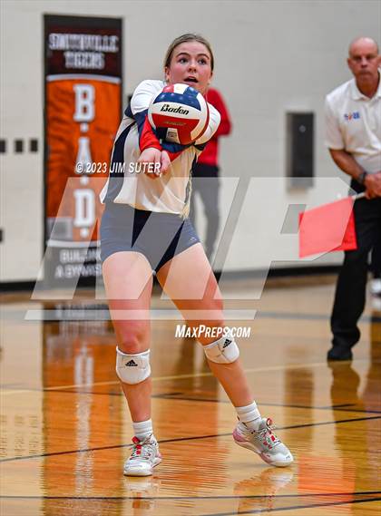 Thumbnail 3 in Wimberley vs El Campo (UIL 4A Region IV Area Playoff) photogallery.