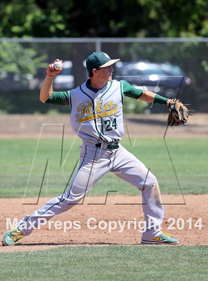 Thumbnail 3 in Rio Americano vs Christian Brothers (Boras Classic - North Bracket) photogallery.