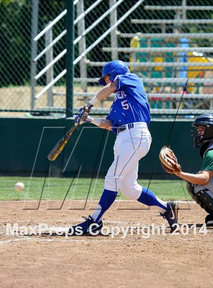 Thumbnail 2 in Rio Americano vs Christian Brothers (Boras Classic - North Bracket) photogallery.
