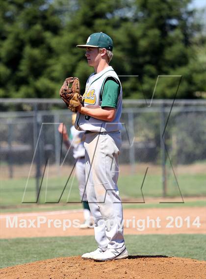 Thumbnail 2 in Rio Americano vs Christian Brothers (Boras Classic - North Bracket) photogallery.