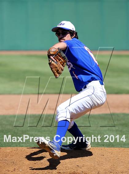 Thumbnail 2 in Rio Americano vs Christian Brothers (Boras Classic - North Bracket) photogallery.