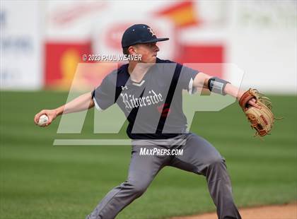 Thumbnail 3 in Riverside vs Hughesville (PIAA Class AAA First Round) photogallery.