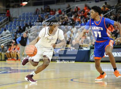 Thumbnail 2 in De La Salle @ St. Louis Catholic (LHSAA 3A Marsh Madness Final) photogallery.