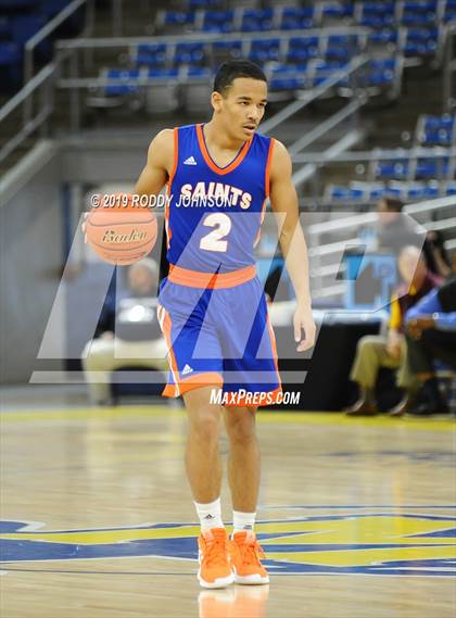 Thumbnail 3 in De La Salle @ St. Louis Catholic (LHSAA 3A Marsh Madness Final) photogallery.