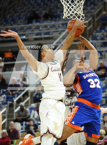 Thumbnail 3 in De La Salle @ St. Louis Catholic (LHSAA 3A Marsh Madness Final) photogallery.