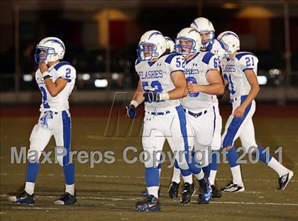 Thumbnail 3 in Village Christian vs. Fillmore photogallery.