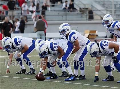 Thumbnail 3 in Village Christian vs. Fillmore photogallery.