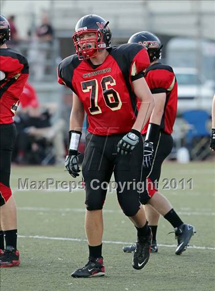 Thumbnail 1 in Village Christian vs. Fillmore photogallery.