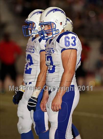 Thumbnail 1 in Village Christian vs. Fillmore photogallery.
