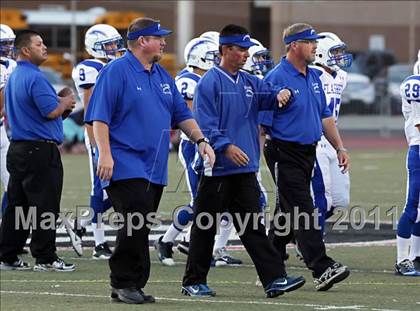 Thumbnail 1 in Village Christian vs. Fillmore photogallery.