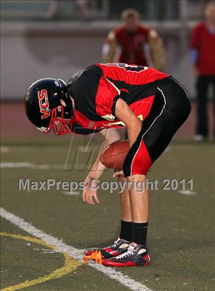Thumbnail 1 in Village Christian vs. Fillmore photogallery.