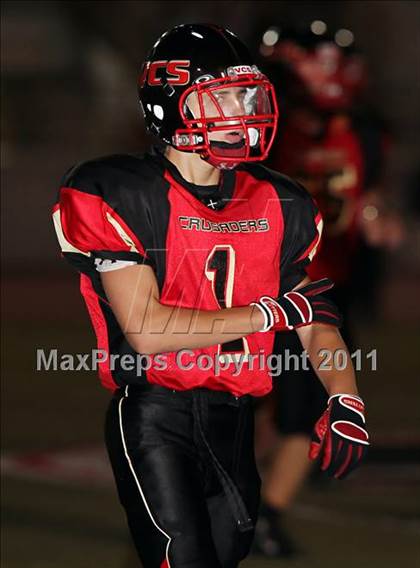 Thumbnail 3 in Village Christian vs. Fillmore photogallery.