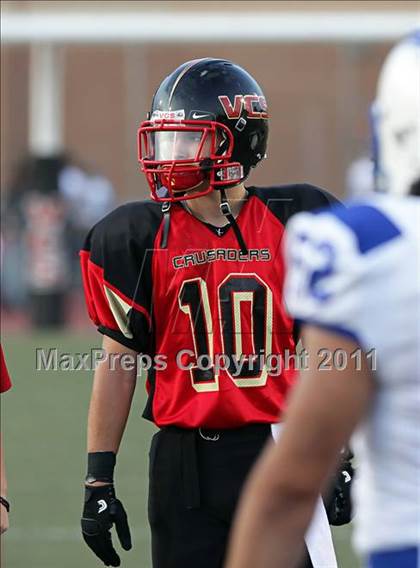 Thumbnail 2 in Village Christian vs. Fillmore photogallery.