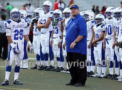 Thumbnail 1 in Village Christian vs. Fillmore photogallery.