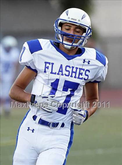 Thumbnail 1 in Village Christian vs. Fillmore photogallery.
