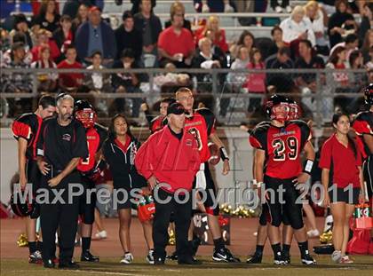 Thumbnail 2 in Village Christian vs. Fillmore photogallery.